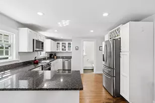 61 Pleasant St, Brunswick, ME 04011 - Photo 14