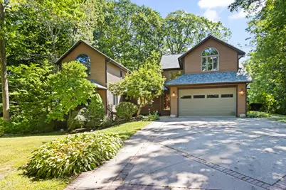 2 Robinhood Road, Cape Elizabeth, ME 04107 - Photo 2