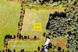 657 Weeks Mills Rd, New Sharon, ME 04955 - Photo 4