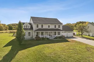 43 Greenfield Dr, Auburn, ME 04210 - Photo 1
