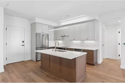 58 Cumberland Avenue #1, Portland, ME 04101 - Photo 10