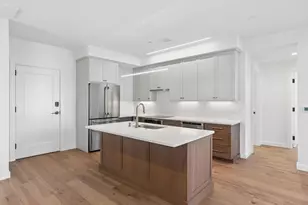 58 Cumberland Ave, Portland, ME 04101 - Photo 10