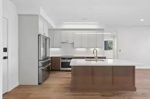 58 Cumberland Ave, Portland, ME 04101 - Photo 8