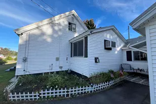 21 Myrtle St, Madison, ME 04950 - Photo 8