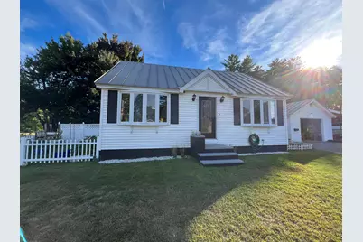 21 Myrtle Street, Madison, ME 04950 - Photo 2