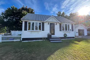 21 Myrtle St, Madison, ME 04950 - Photo 2