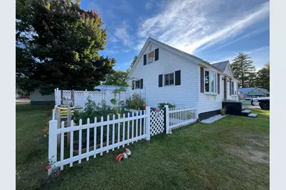 21 Myrtle Street, Madison, ME 04950 - Photo 6