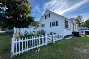 21 Myrtle St, Madison, ME 04950 - Photo 6