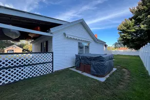 21 Myrtle St, Madison, ME 04950 - Photo 14