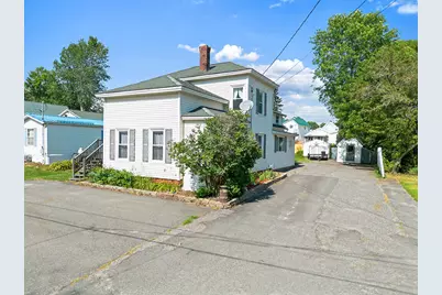19 Spring Street, Clinton, ME 04927 - Photo 2