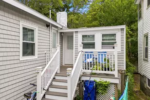 28 Seacliff Ave, Old Orchard Beach, ME 04064 - Photo 4