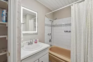 28 Seacliff Ave, Old Orchard Beach, ME 04064 - Photo 18
