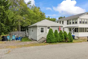 28 Seacliff Ave, Old Orchard Beach, ME 04064 - Photo 2