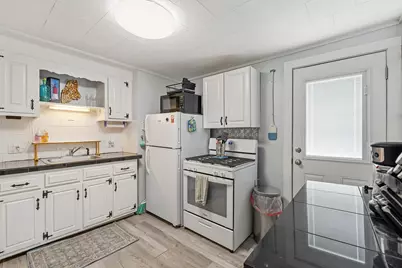 28 Seacliff Avenue, Old Orchard Beach, ME 04064 - Photo 8