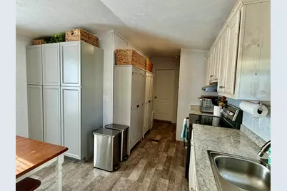 13 Dunlop Avenue, Mechanic Falls, ME 04256 - Photo 10