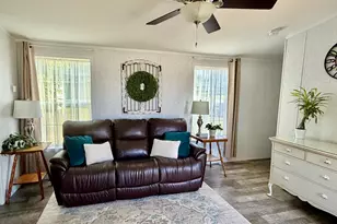 13 Dunlop Ave, Mechanic Falls, ME 04256 - Photo 8