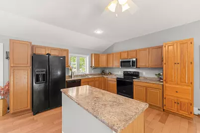 38 Back Street, Monmouth, ME 04265 - Photo 4