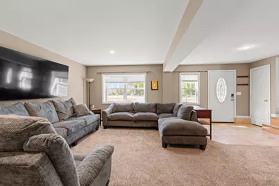 38 Back Street, Monmouth, ME 04265 - Photo 16