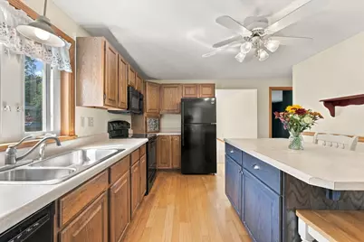 16 Colonial Avenue, South Portland, ME 04106 - Photo 22