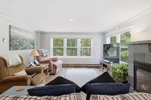 51 Woodland Rd, Cape Elizabeth, ME 04107 - Photo 4