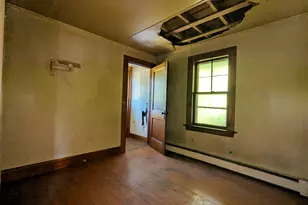 371 Sanford Rd, Wells, ME 04090 - Photo 10