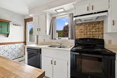 124 Silver Street, Waterville, ME 04901 - Photo 36