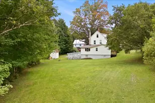 262 Linnell St, Rumford, ME 04276 - Photo 10