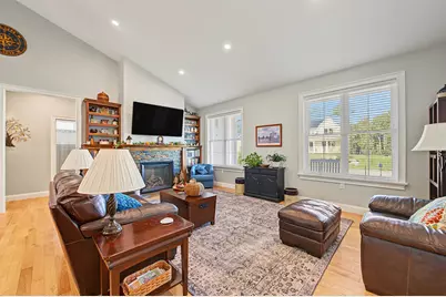 28 Beacon Drive, Brunswick, ME 04011 - Photo 4
