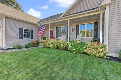 28 Beacon Drive, Brunswick, ME 04011 - Photo 2