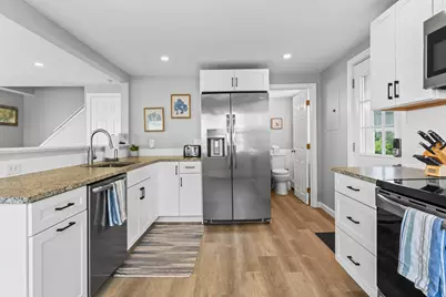 175 Beach Avenue #2, Kennebunk, ME 04043 - Photo 4