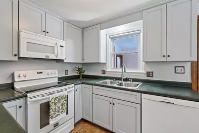 19 Ellen Circle, Yarmouth, ME 04096 - Photo 10