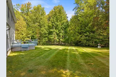 1057 Sunset Avenue, Glenburn, ME 04401 - Photo 12