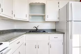 156 York St, Portland, ME 04101 - Photo 18