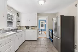 26 Motley St, Portland, ME 04102 - Photo 14