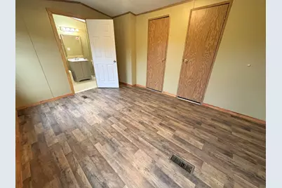 10 Elwood Drive, Clinton, ME 04927 - Photo 12