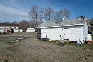7 Park St, Springfield, ME 04487 - Photo 4
