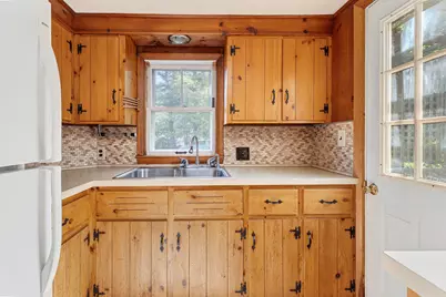 10 Hillcrest Avenue, South Portland, ME 04106 - Photo 2