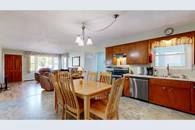 34 Louise Avenue, Lewiston, ME 04240 - Photo 8