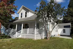 27 Dudley St, Presque Isle, ME 04769 - Photo 2