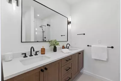 58 Cumberland Avenue #3, Portland, ME 04101 - Photo 24