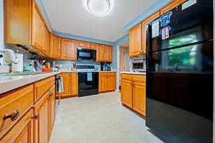 2 Karynel Dr, South Portland, ME 04106 - Photo 14