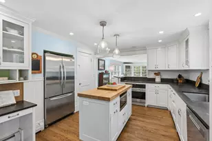 19 Rocky Hill Rd, Cape Elizabeth, ME 04107 - Photo 8