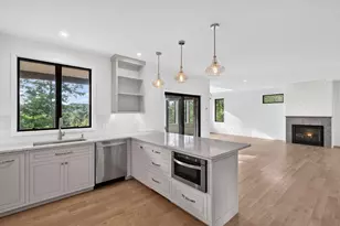 76 Park St, Rockport, ME 04856 - Photo 10