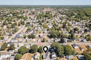 13 Laurier St, Biddeford, ME 04005 - Photo 4