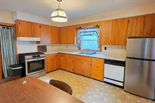 129 Enfield Rd, Lincoln, ME 04457 - Photo 10