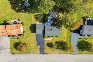 49 Buttonwood Rd, South Berwick, ME 03908 - Photo 4