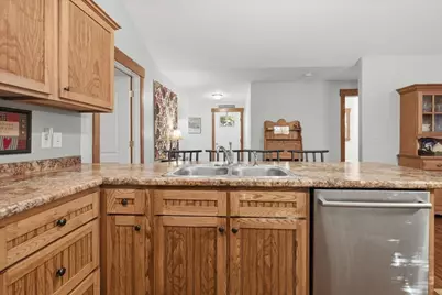 13 Robinson Way, Oxford, ME 04270 - Photo 18