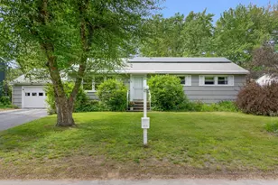 30 MacMillan Dr, Brunswick, ME 04011 - Photo 4
