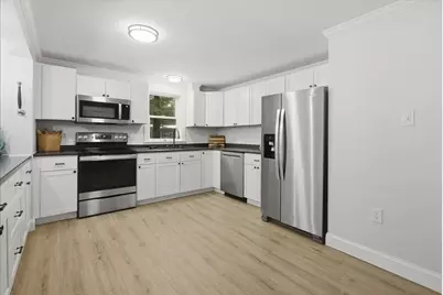 25 E Oxford Road, Oxford, ME 04270 - Photo 24