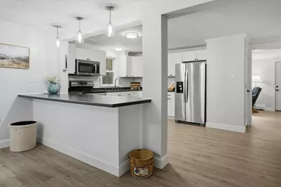 25 E Oxford Road, Oxford, ME 04270 - Photo 18